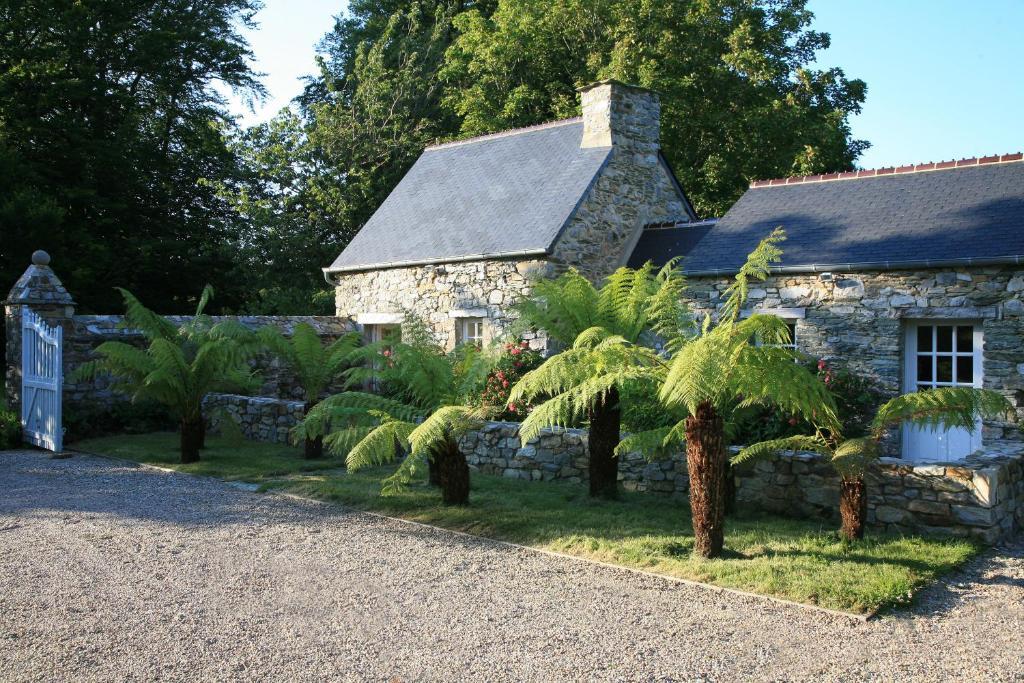シェルブール・アン・コタンタン ル マノワール ド ラ フィフィ Bed & Breakfast エクステリア 写真