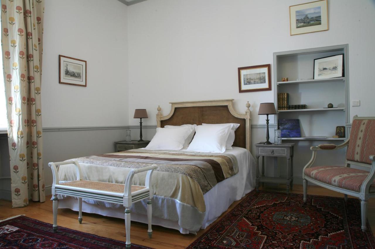 シェルブール・アン・コタンタン ル マノワール ド ラ フィフィ Bed & Breakfast 部屋 写真